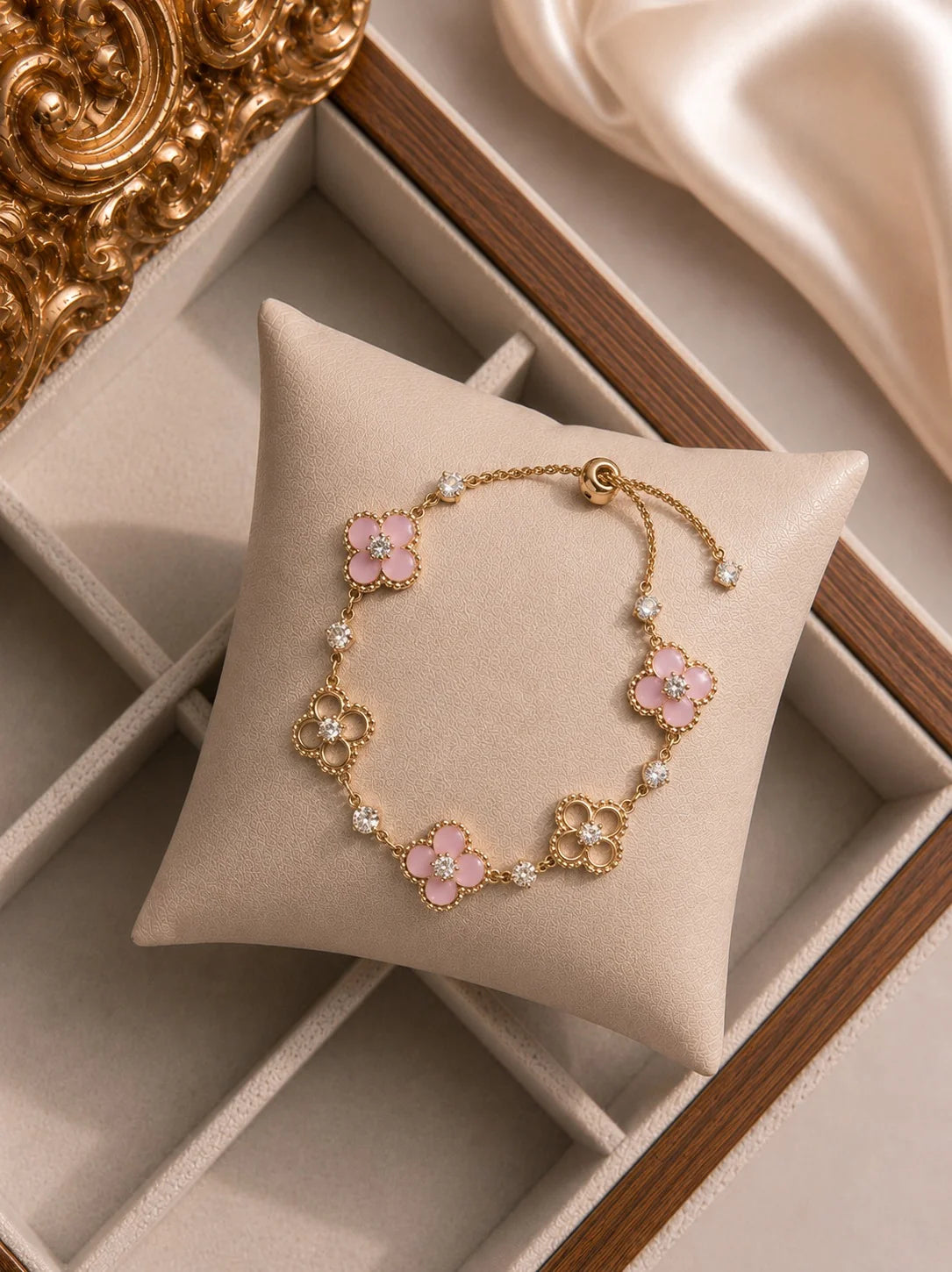 1PC ELEGANT RHINESTONE INLAID FOUR-LEAF CLOVER ADJUSTABLE BRACELET